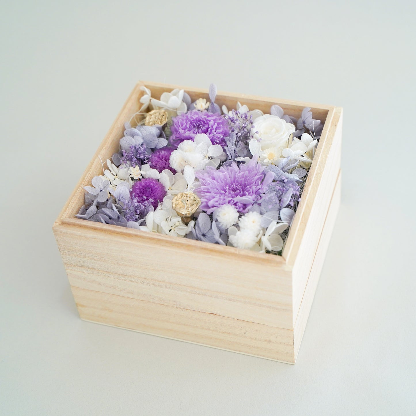 王道サイズの桐箱供花